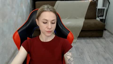 baby_kitte online show from February 7, 4:49 am