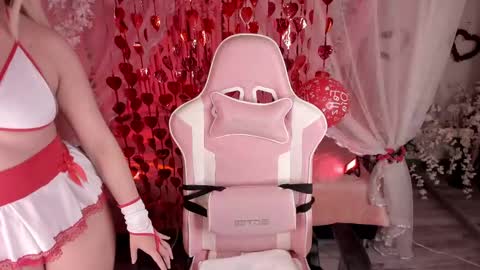 Snapshot of baby_lolli_pop chatting on February 14, 10:36 pm antonella online show from February 14, 10:36 pm