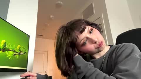 babybray online show from January 13, 6:16 pm