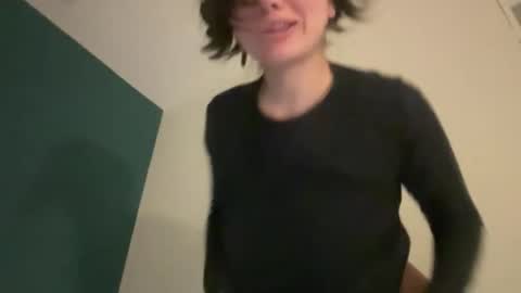 ava online show from January 15, 7:03 am