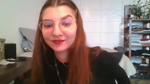Snapshot of babydemon6 chatting on September 8, 2:38 pm babydemon6 online show from September 8, 2:38 pm
