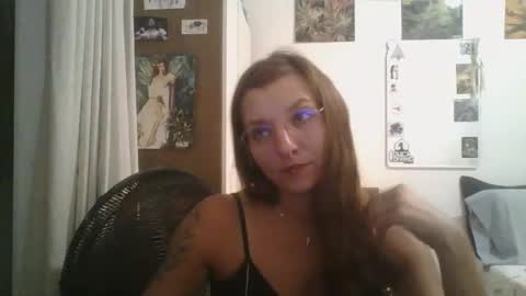 Snapshot of babydemon6 chatting on March 11, 9:59 pm babydemon6 online show from March 11, 9:59 pm