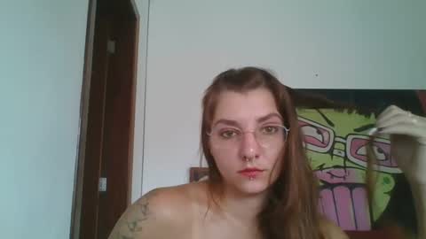 Snapshot of babydemon6 chatting on February 12, 12:55 pm babydemon6 online show from February 12, 12:55 pm