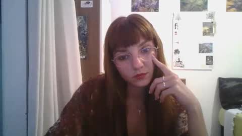 Snapshot of babydemon6 chatting on December 18, 10:24 pm babydemon6 online show from December 18, 10:24 pm