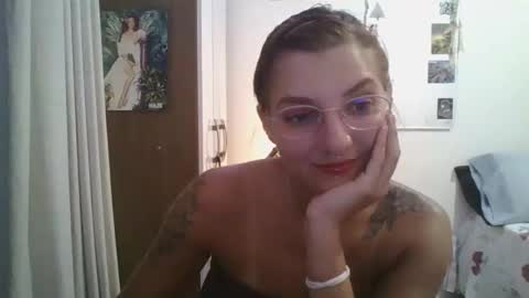 Snapshot of babydemon6 chatting on March 7, 11:16 pm babydemon6 online show from March 7, 11:16 pm
