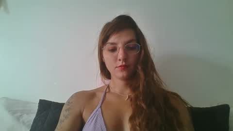 Snapshot of babydemon6 chatting on February 8, 1:01 pm babydemon6 online show from February 8, 1:01 pm