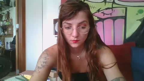 Snapshot of babydemon6 chatting on January 27, 2:46 pm babydemon6 online show from January 27, 2:46 pm