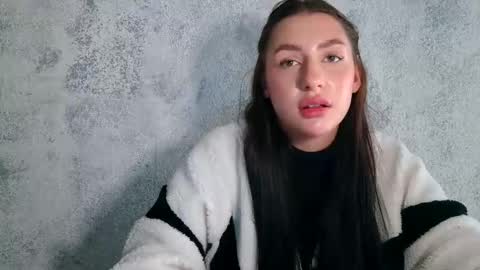 Snapshot of babyfoxie18 chatting on September 27, 2:13 pm Roxie online show from September 27, 2:13 pm