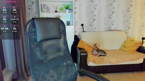 maddy online show from December 6, 3:08 am