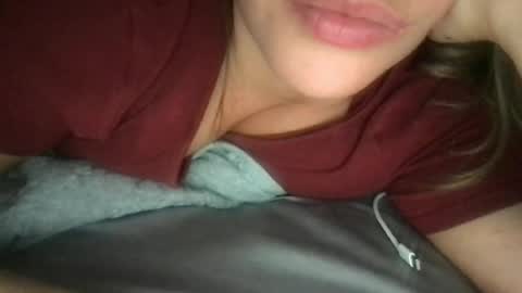 babyhoney333 online show from August 5, 10:05 pm