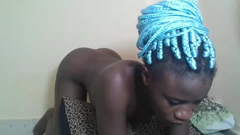 Snapshot of babyrozillah chatting on February 20, 7:45 am PRISCILLAH online show from February 20, 7:45 am