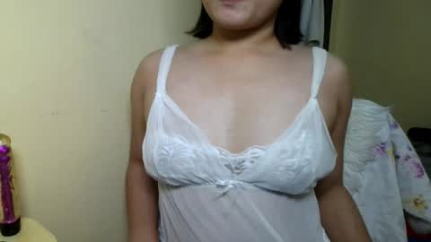 babyyolly online show from June 29, 11:43 am