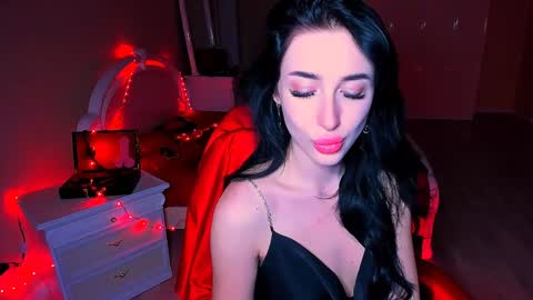 Snapshot of bad_desire chatting on January 14, 1:28 pm Miss Desire...do you remember online show from January 14, 1:28 pm