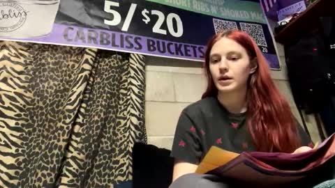 badazzcici online show from March 17, 8:46 pm