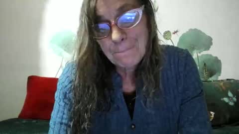 Gina online show from November 6, 3:18 pm