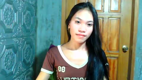baninay810654 online show from June 28, 11:22 pm