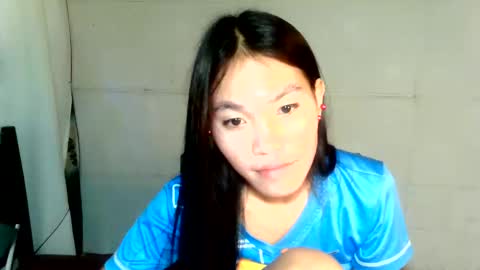 baninay810654 online show from May 17, 10:53 pm