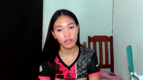 baninay810654 online show from May 31, 2:50 am