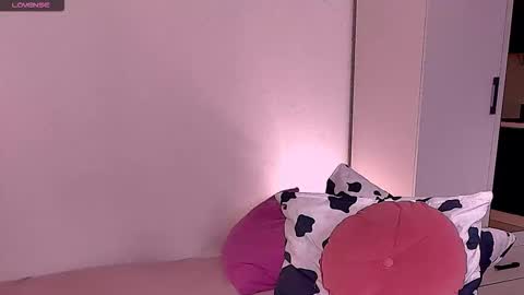 Barbie Kim online show from November 14, 8:42 pm