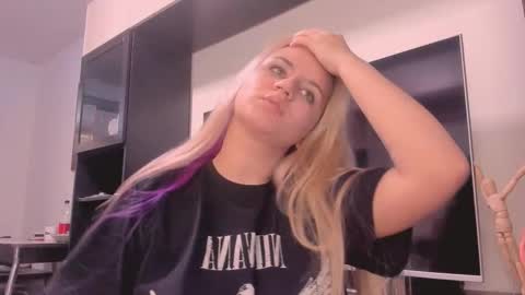 barbarasiren online show from November 15, 2:12 am