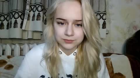 barbie___girl online show from January 12, 4:23 pm