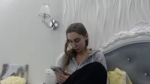 Kate online show from December 3, 9:28 pm