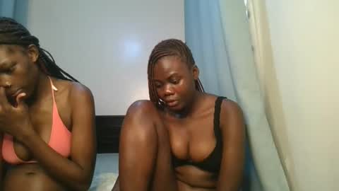 queen online show from November 28, 9:45 am