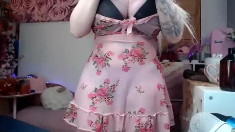 ely ink online show from January 6, 2:21 pm