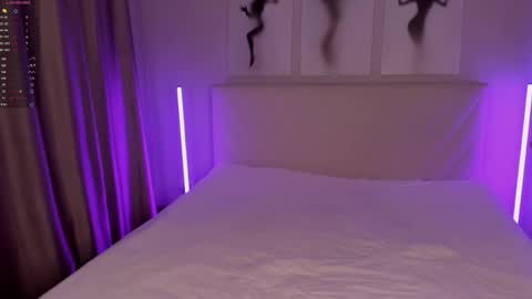  Emma online show from September 14, 9:01 pm