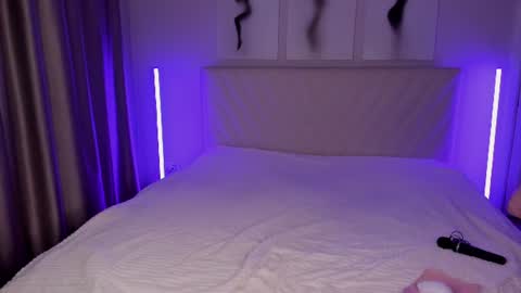  Emma online show from June 15, 8:42 pm