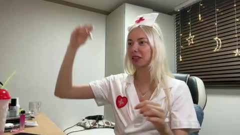 Barbiesuka online show from January 15, 9:30 pm