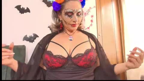 Snapshot of barby_mature chatting on October 31, 8:35 pm Barbie Barbara  Model independent online show from October 31, 8:35 pm