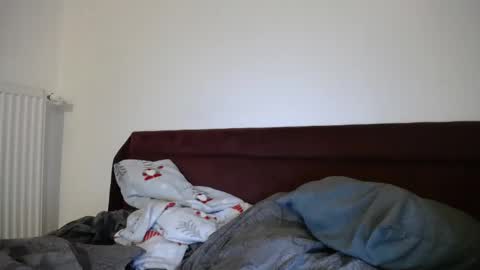 Snapshot of barelylegalblondy chatting on February 10, 7:38 pm Lena online show from February 10, 7:38 pm