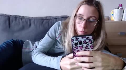 Lena online show from February 2, 9:19 am