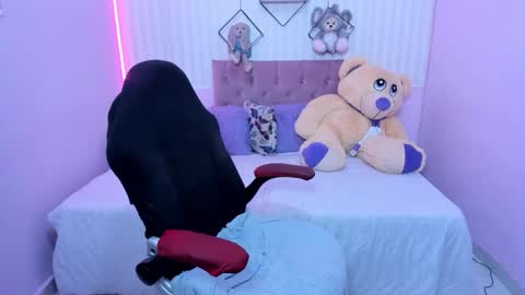 Charlote online show from November 6, 12:33 pm