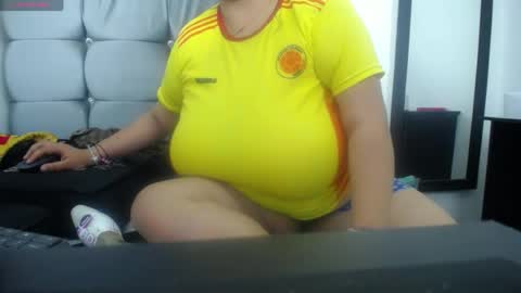 bbw_sharol online show from July 28, 6:20 pm
