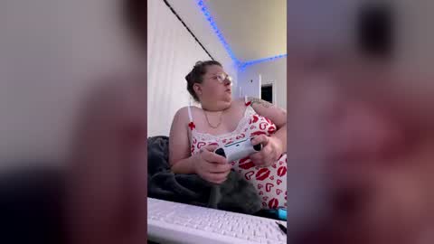 bbwfl online show from August 3, 9:37 am