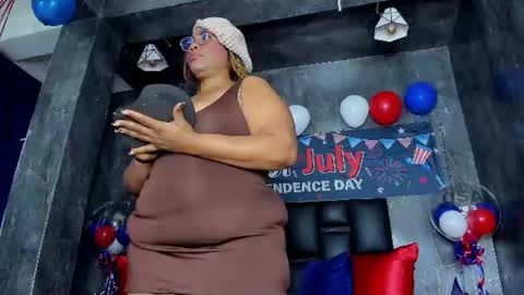 Bbwlatina01 online show from July 2, 12:11 pm