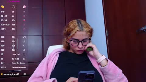Sara  Juan online show from July 18, 6:17 am