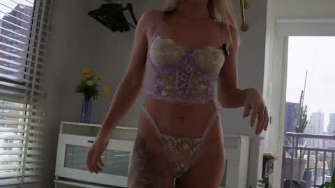 Chloe online show from May 28, 7:06 am