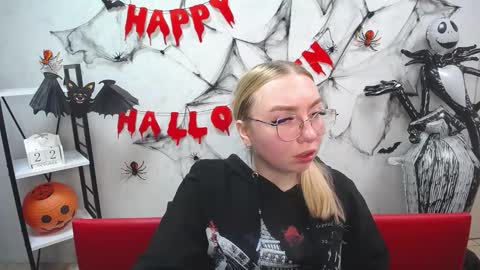 BeatriceFlyy online show from October 22, 12:43 pm