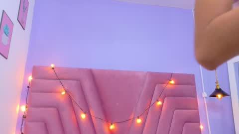 Shalom  online show from November 18, 7:59 pm