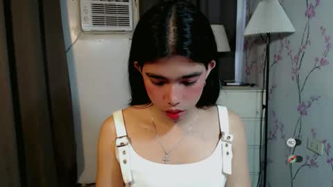 TRIXIE online show from March 2, 5:08 am