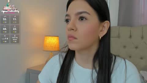 Ariana Reyes online show from December 16, 12:33 pm