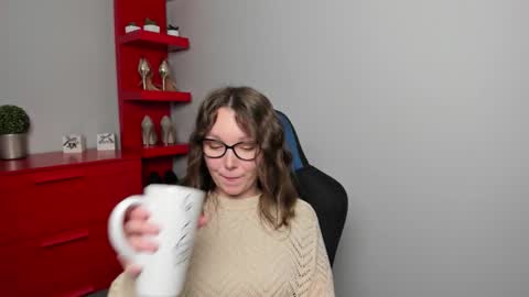 Zoe online show from October 9, 7:01 am