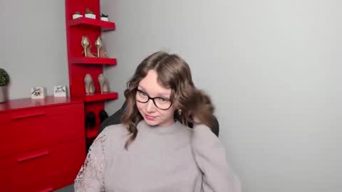 Zoe online show from October 16, 7:44 am