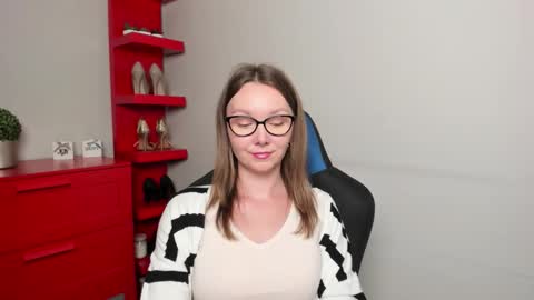 Zoe online show from September 12, 6:25 am