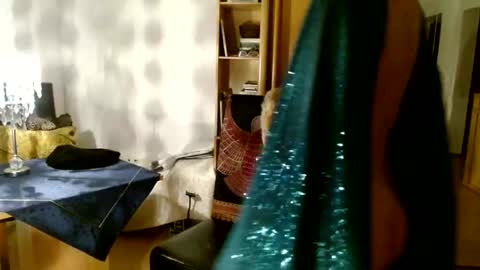 Raluca online show from March 8, 7:51 pm