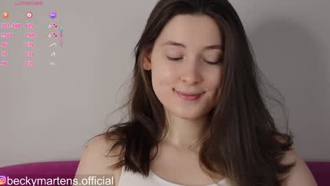 BeckyMartens come join me on    while im offline here  online show from March 21, 4:06 am