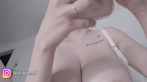 isabella online show from September 15, 1:03 am